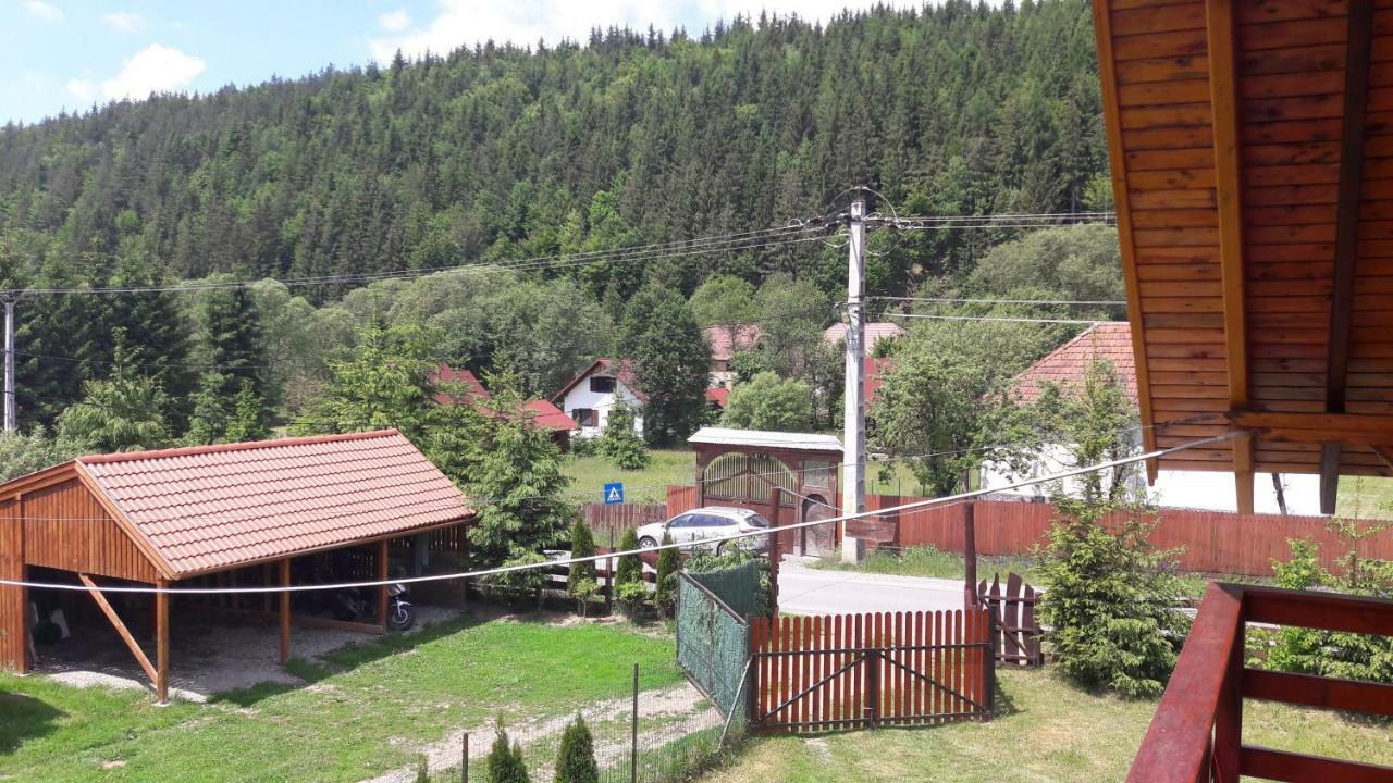Hunor-Magor Vendeghaz Villa Izvoare  Eksteriør billede